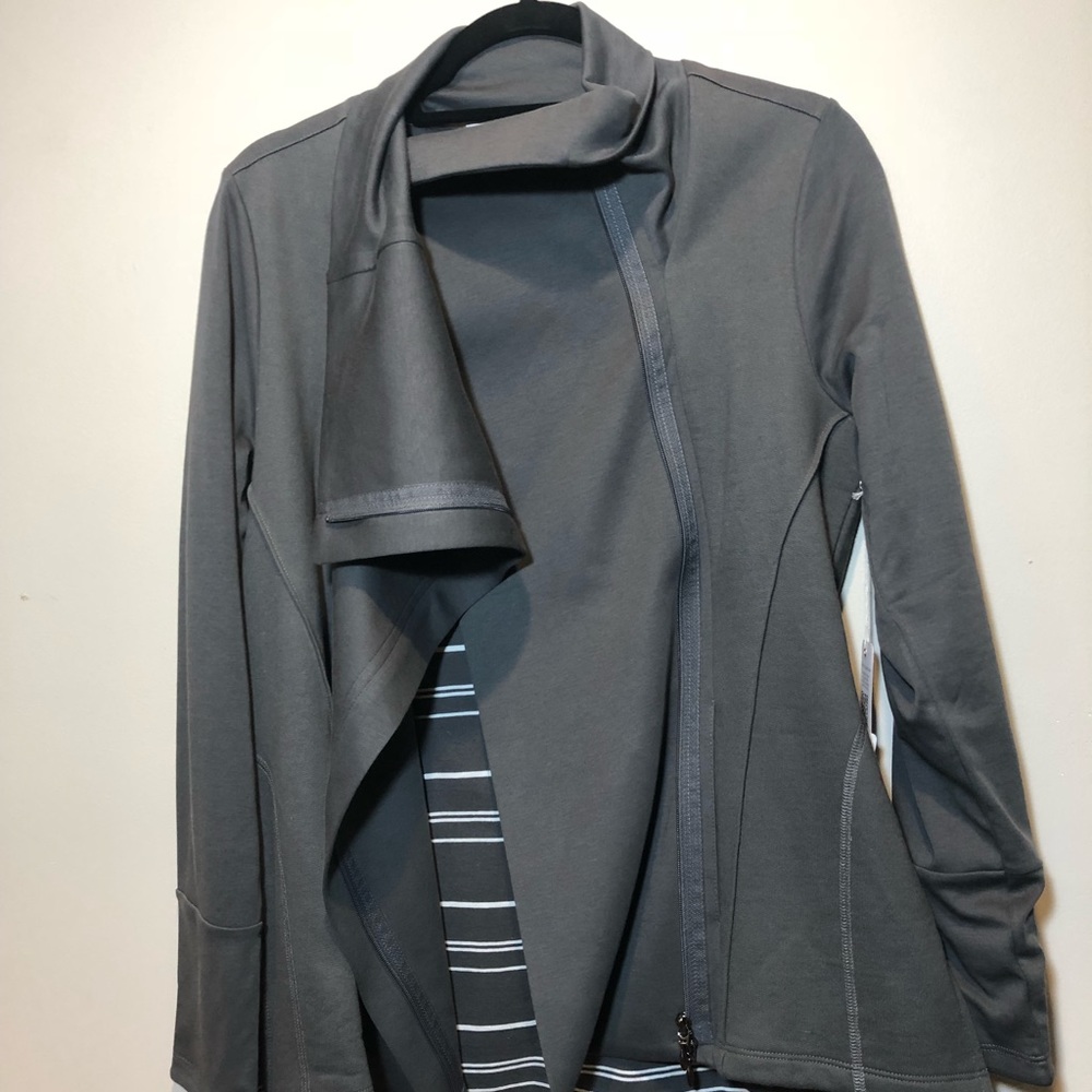 NWT Gray Viva Terra Jacket by Indigenous Size M